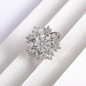 💞Sweet Snowflake Zircon Lovely Dainty Flower Rings For Women, MARR9046
